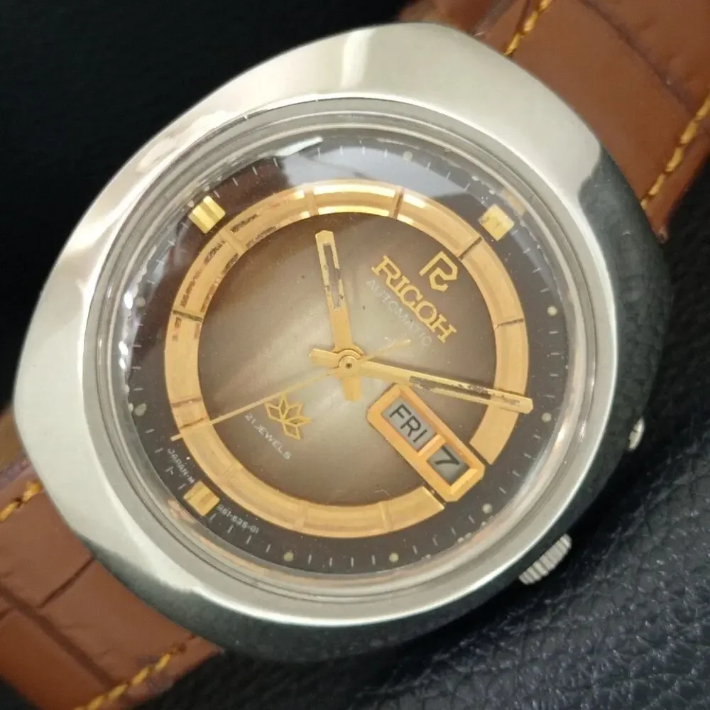 Vintage 1975 Ricoh Automatic Mens Silver Watch W/daydate & Gold accents